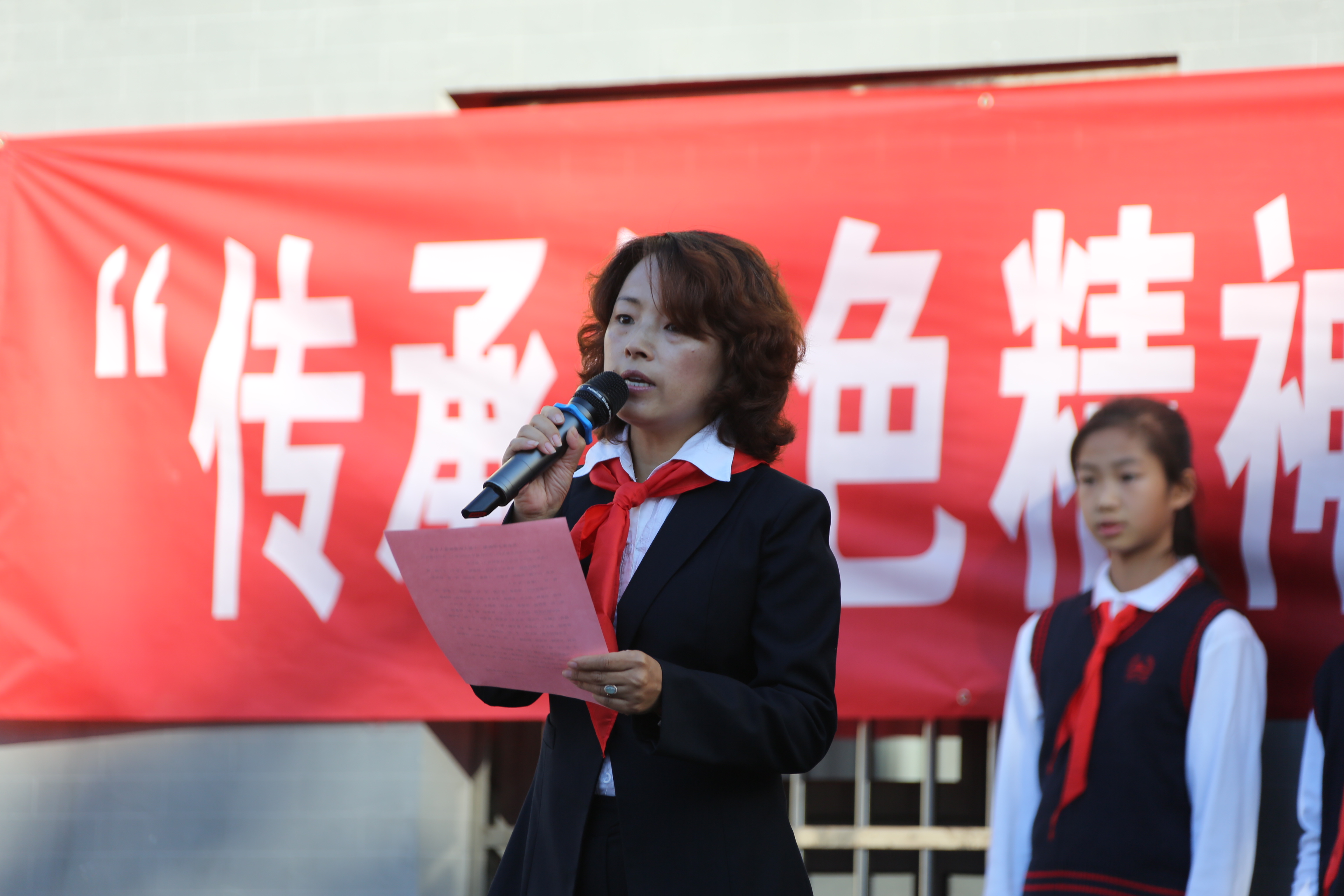 张立红主任宣读新一届大队委候选人名单15.JPG