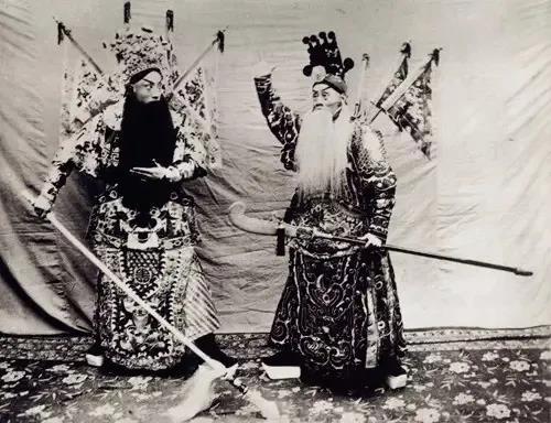 戏迷追起星来,角儿都怕!